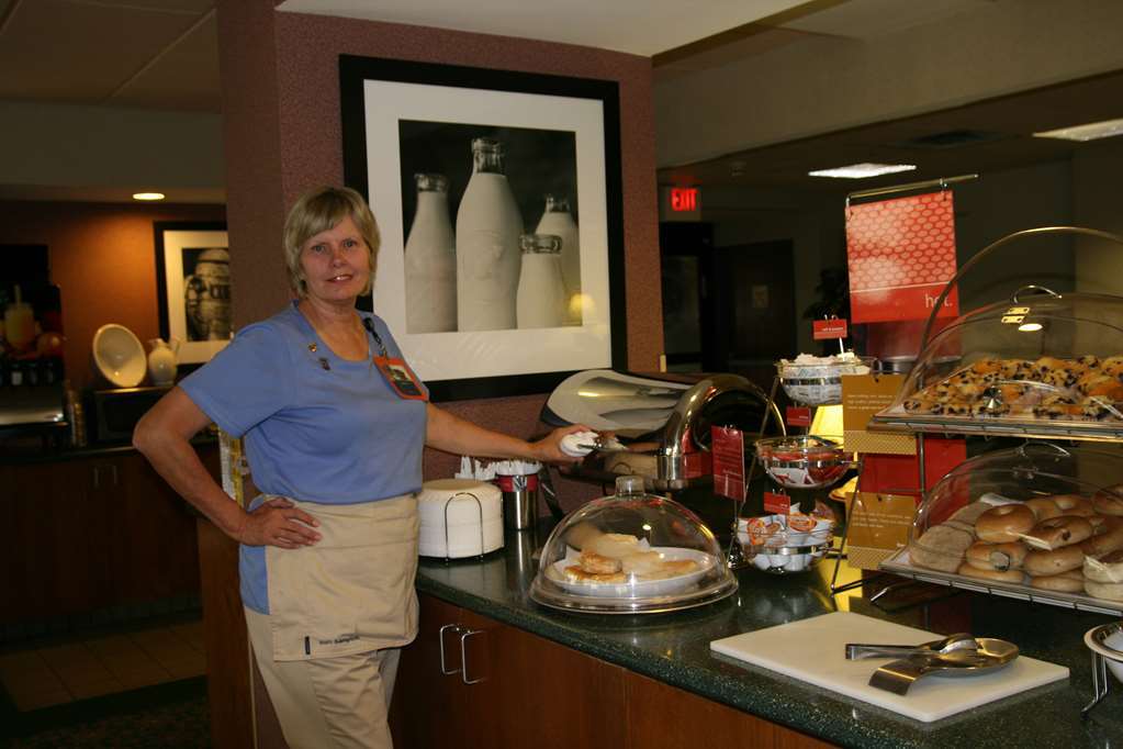 Hampton Inn Grand Rapids-South Wyoming Restaurant foto